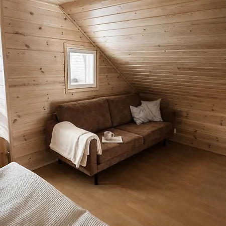 Riekonpesae Incl Service Room, Sauna, Wifi,fireplace, Firewood, 木屋